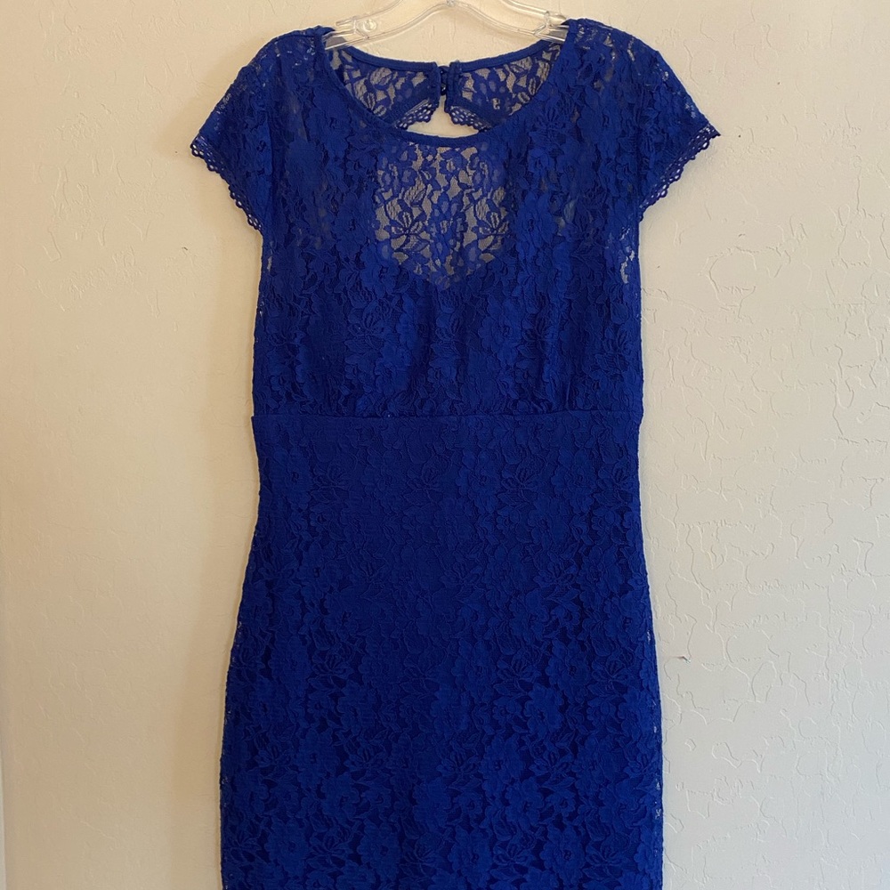 Lace open-back dress